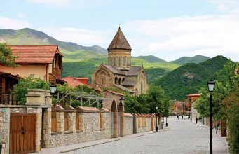 Исследуйте Грузию с помощью экскурсионных туров